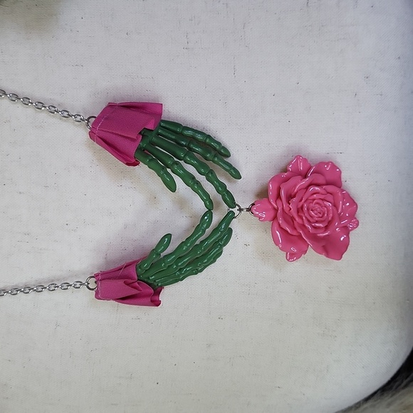 Zombie Skeleton hand Necklace Emo Mallcore Goth handmade - Picture 1 of 17